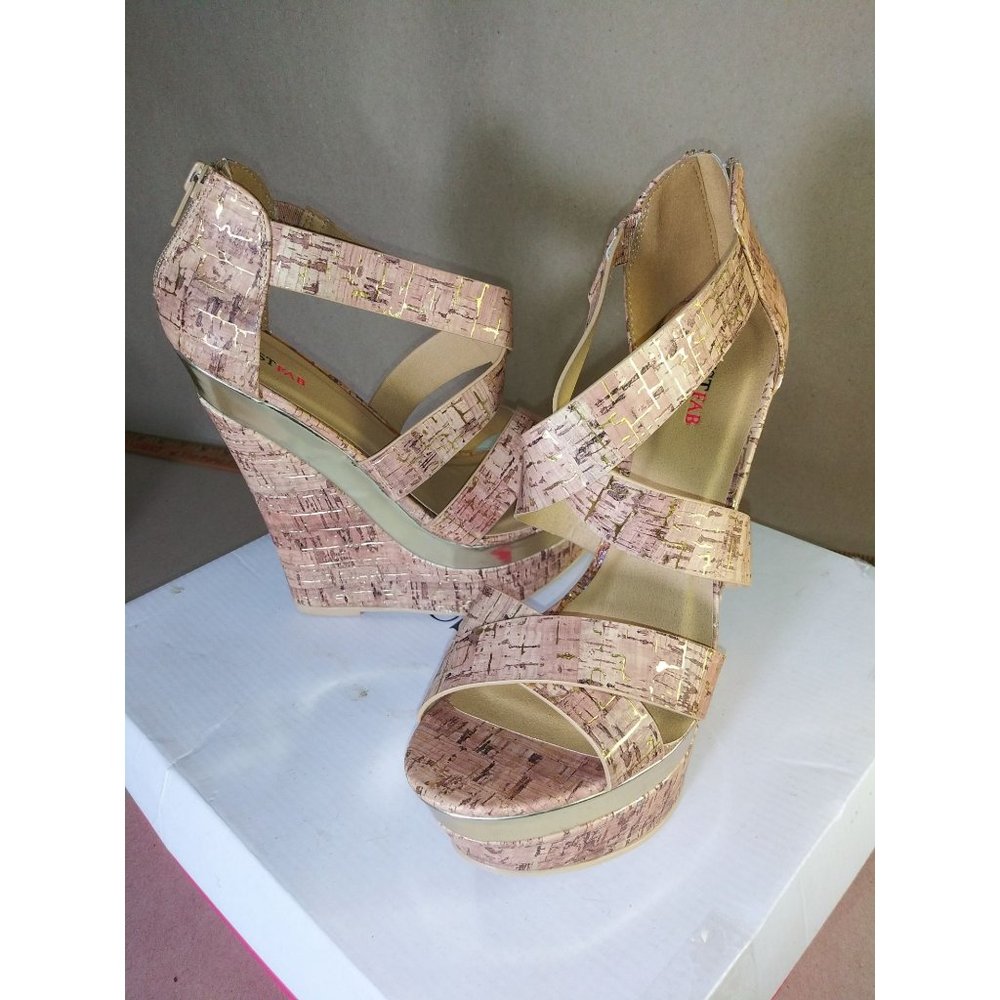 Justfab Hollyn Wedge Platform Zipper Sandal Natural Size 7.5
